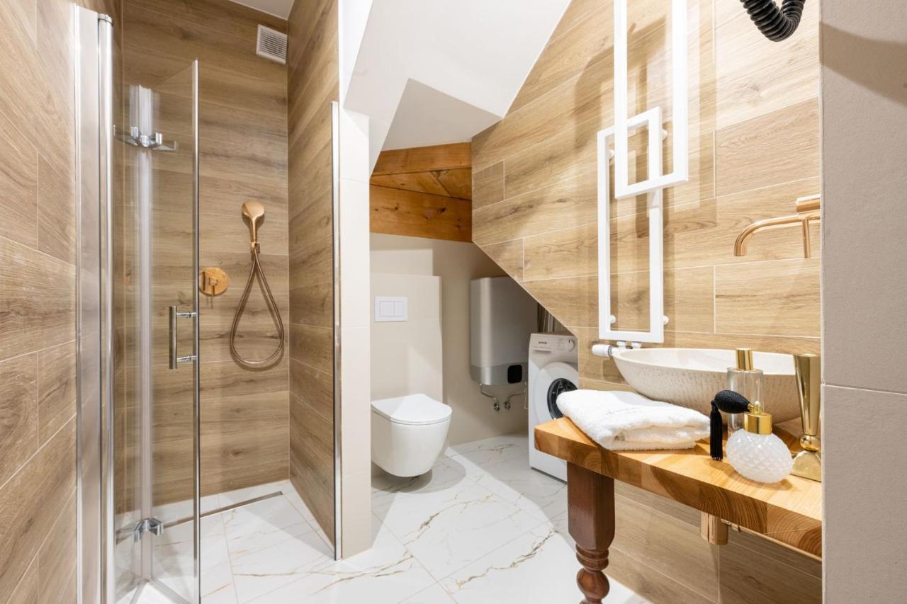 Apartamenty Krupowki Brama 27 Zakopane Exteriör bild