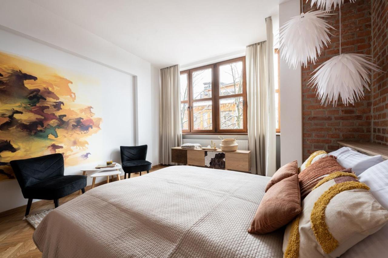 Apartamenty Krupowki Brama 27 Zakopane Exteriör bild