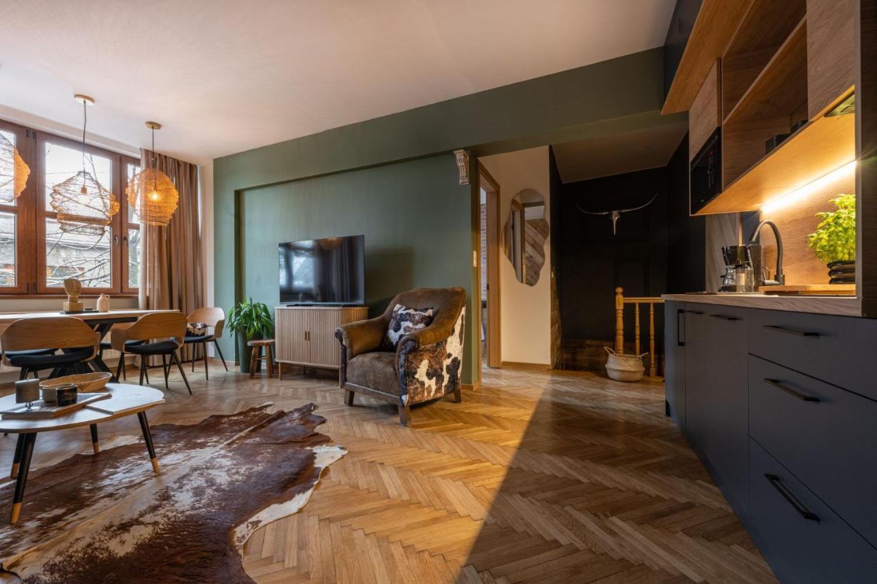 Apartamenty Krupowki Brama 27 Zakopane Exteriör bild