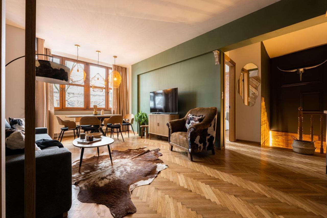 Apartamenty Krupowki Brama 27 Zakopane Exteriör bild